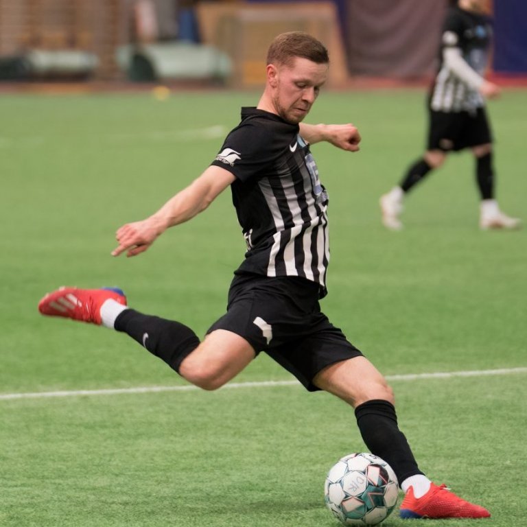 magni_dalvik_r_leingja_2022_saevar-19-of-47-denoiseai-low-light