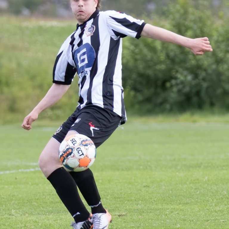 maggni_vidirg_3deild_2015_saevar-145-denoise-denoise