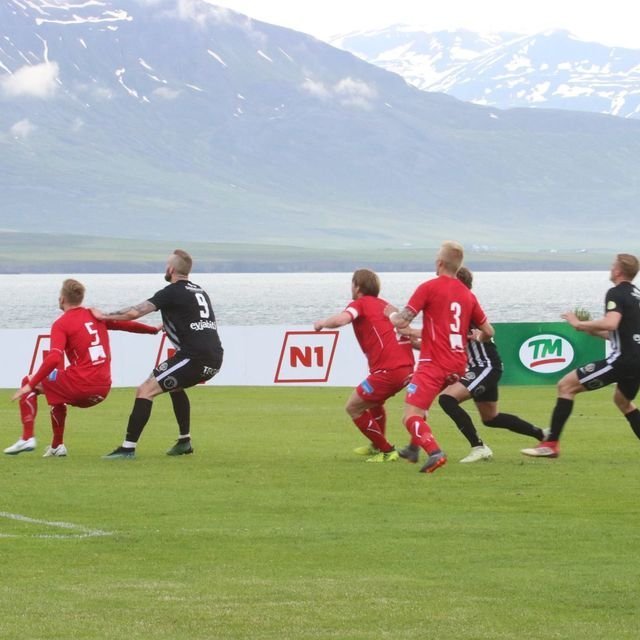 35241390_1927497453950916_1945063016160559104_o