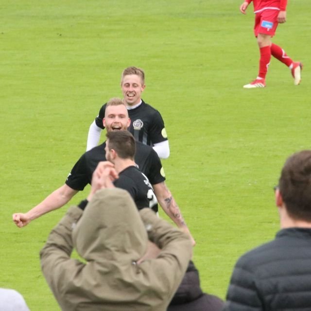 35247752_1927500443950617_5284473683065176064_o