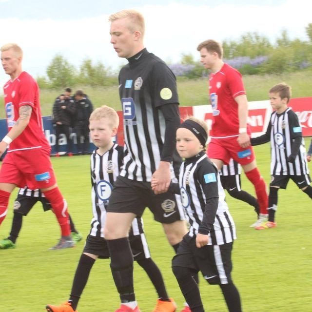 35268956_1927491380618190_6905944508706324480_o