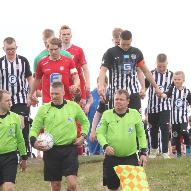 35344812_1927491160618212_7310119305130016768_o