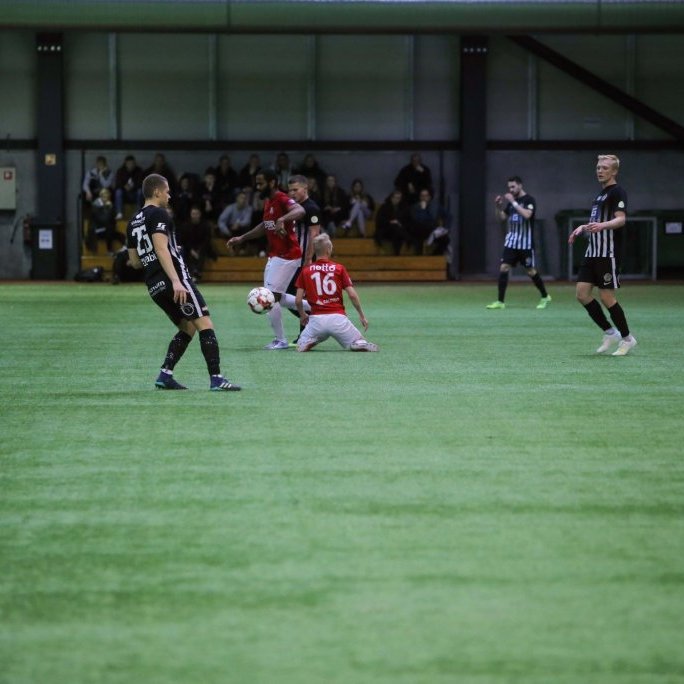 60281712_10219732369610512_7165124834169454592_o