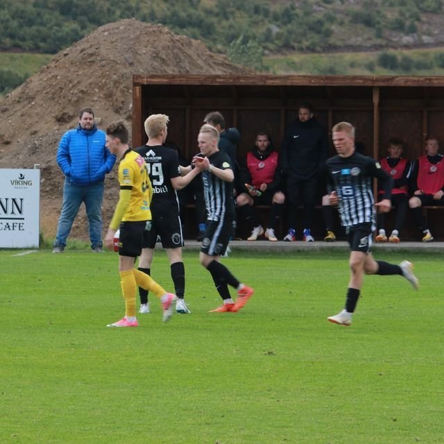 40573178_2054613774572616_1725379128347066368_o