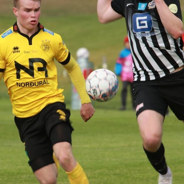 40610083_2054611777906149_857870359611834368_o