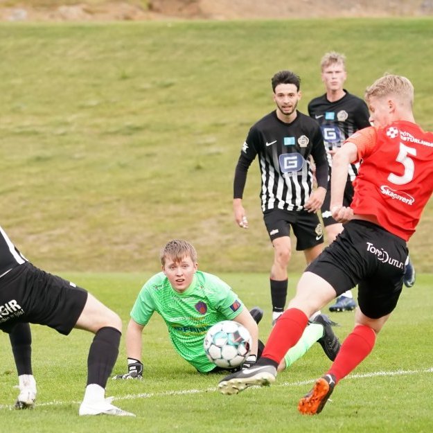 magni_kari_2021_saevar-39-of-86-denoise-standard