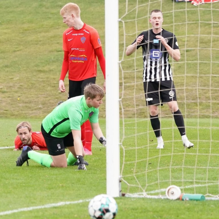 magni_kari_2021_saevar-44-of-86-denoise-standard