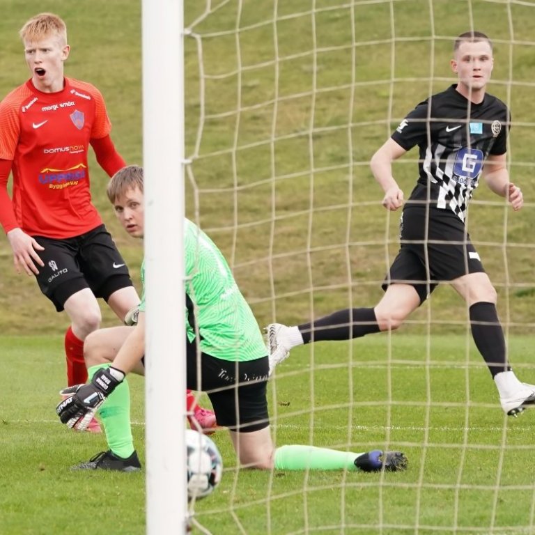 magni_kari_2021_saevar-48-of-86-denoise-standard