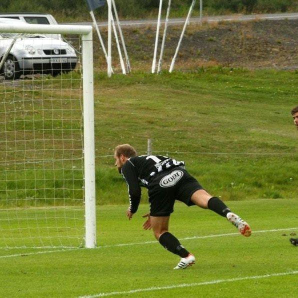 10344806_766500693408397_5118753424493068726_n