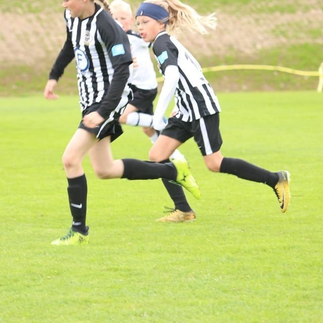 36952825_1969010673132927_859759531041751040_o