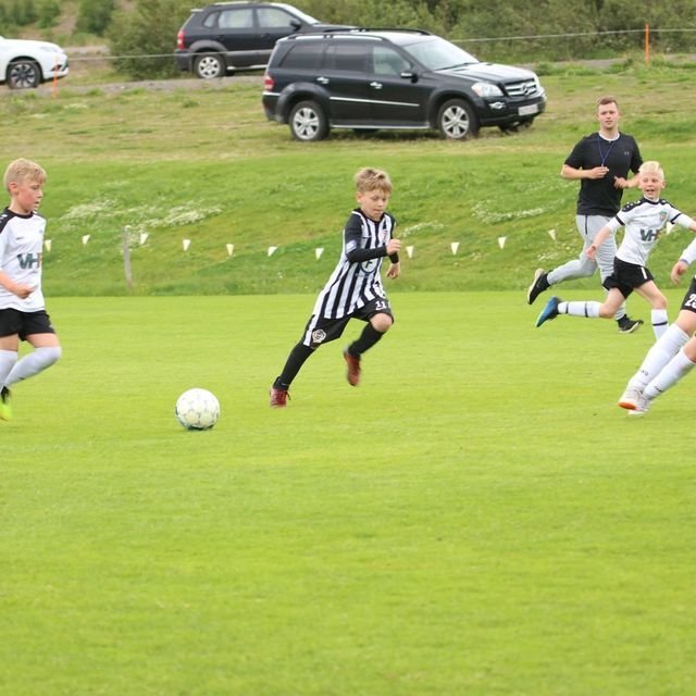 36988132_1969010886466239_1637337826401976320_o