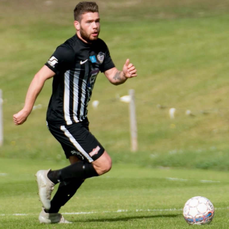 Ólafur Aron Pétursson