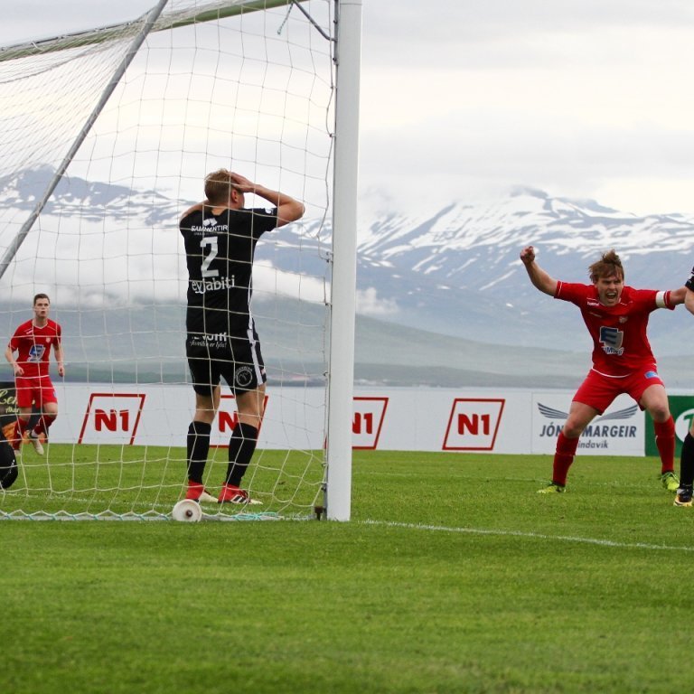 manni-fagnar-gegn-magna-2018