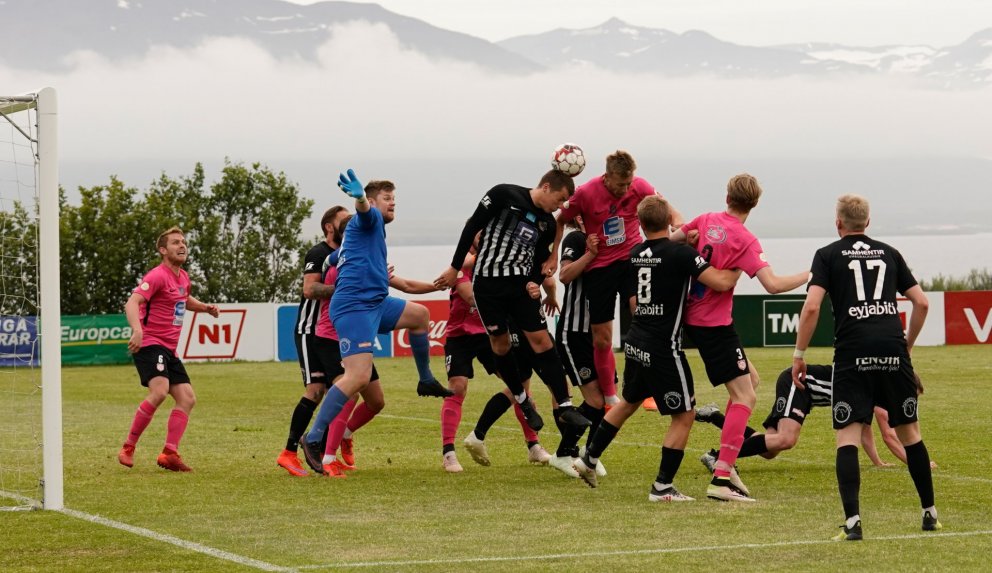 Hin hliðin - Viktor Már