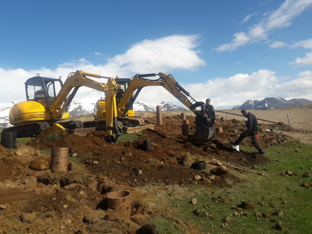 Framkvæmdir við Grenivíkurvöll