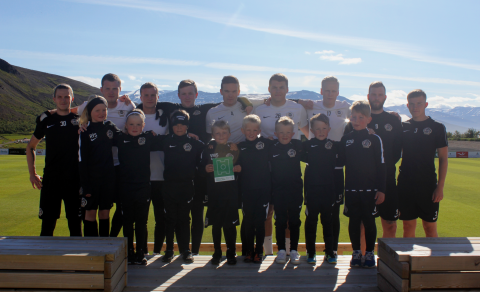 Rakel - Björg - Angantýr - Valtýr - Ágúst - Gylfi - Kristófer