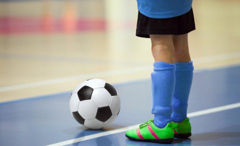 Æfingar inni í íþróttahúsi