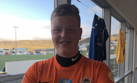 Hin hliðin - Steinar Adolf