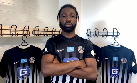 Jeffrey Monakana í Magna