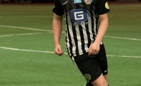 Hin hliðin - Tómas Örn